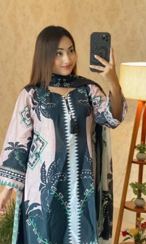 Alternative view of Loan three piece