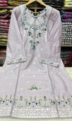 Alternative view of 𝐀𝐠𝐡𝐚 𝐍𝐨𝐨𝐫 𝐂𝐨𝐭𝐭𝐨𝐧 𝟏𝐏𝐜 𝐰𝐢𝐭𝐡 𝐄𝐦𝐛𝐫𝐨𝐢𝐝𝐞𝐫𝐲 𝐖𝐨𝐫𝐤