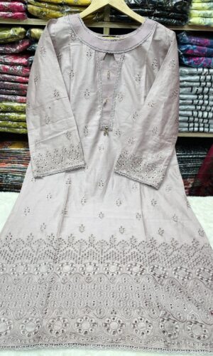 Alternative view of 𝐀𝐠𝐡𝐚 𝐍𝐨𝐨𝐫 𝐂𝐨𝐭𝐭𝐨𝐧 𝟏𝐏𝐜 𝐰𝐢𝐭𝐡 𝐄𝐦𝐛𝐫𝐨𝐢𝐝𝐞𝐫𝐲 𝐖𝐨𝐫𝐤