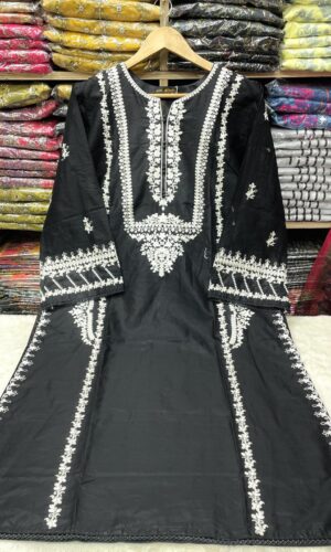 Alternative view of 𝐀𝐠𝐡𝐚 𝐍𝐨𝐨𝐫 𝐂𝐨𝐭𝐭𝐨𝐧 𝟏𝐏𝐜 𝐰𝐢𝐭𝐡 𝐄𝐦𝐛𝐫𝐨𝐢𝐝𝐞𝐫𝐲 𝐖𝐨𝐫𝐤